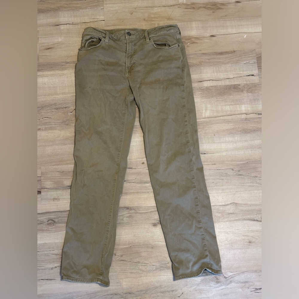 American Eagle Khakis